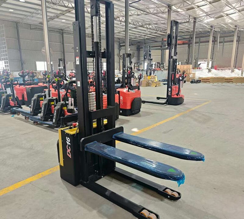 cdd20-electric-stacker