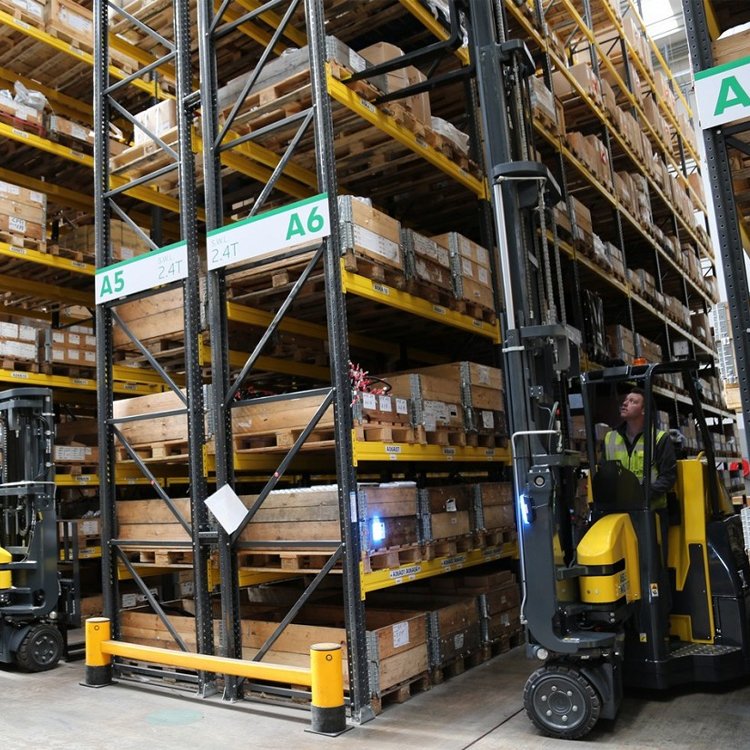 narrow aisle forklift operation