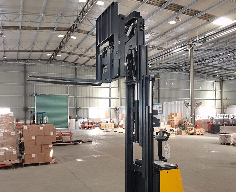 Electric Stacker for Small Warehouse