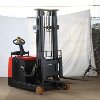 ELES-15RE / 12RE Rider On Reach Stacker | 1.2T/1.5T Stand-On Electric Reach Forklift for Narrow Aisles