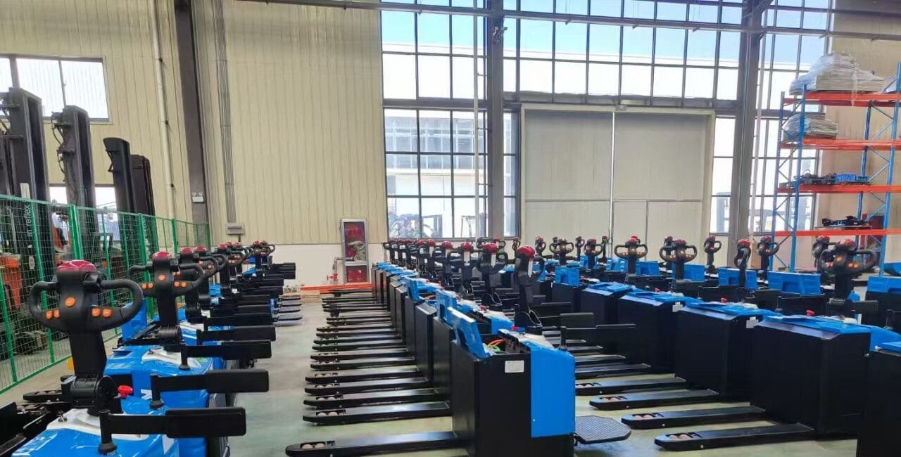electric-stacker-supplier-warehouse